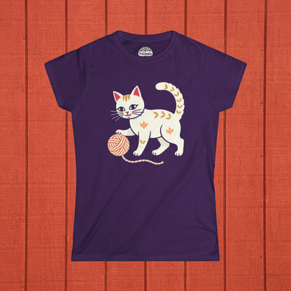 Kitty Cat with Yarn Folk Art T-Shirt